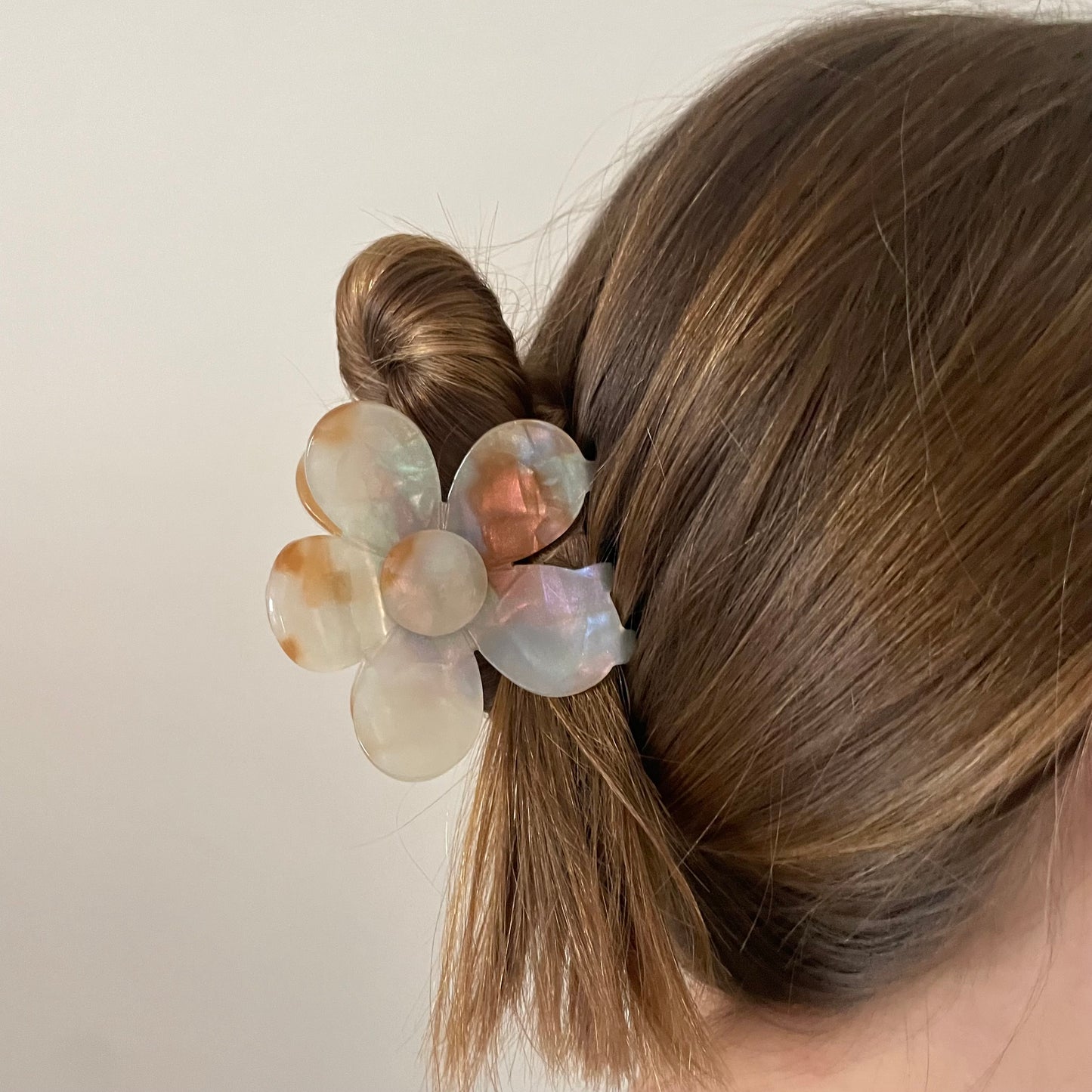 Big flower clip - brown/white