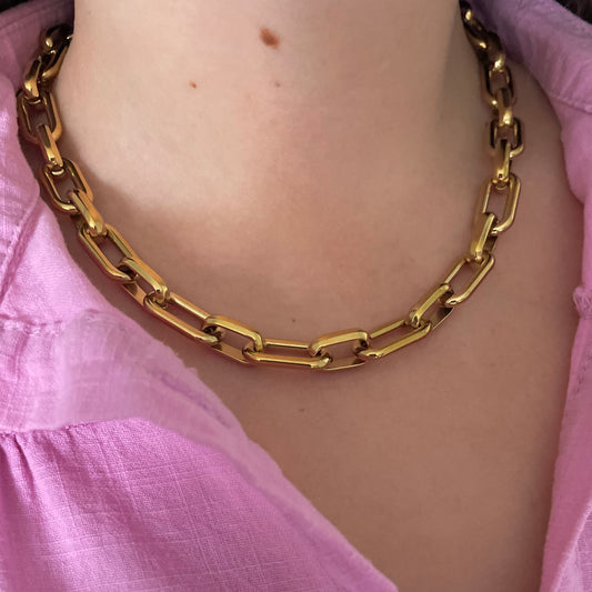 Bold necklace