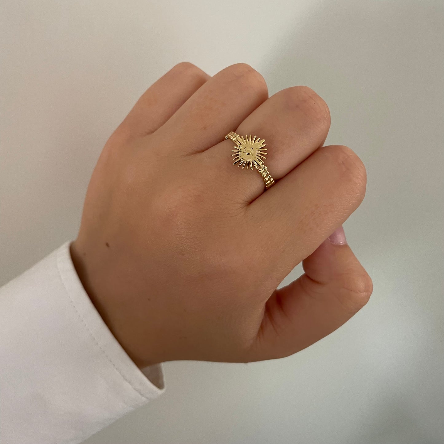 Sunny ring