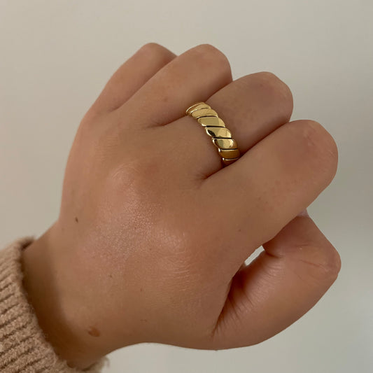 Manon ring