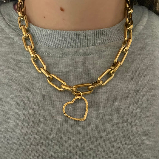 Big chain love necklace