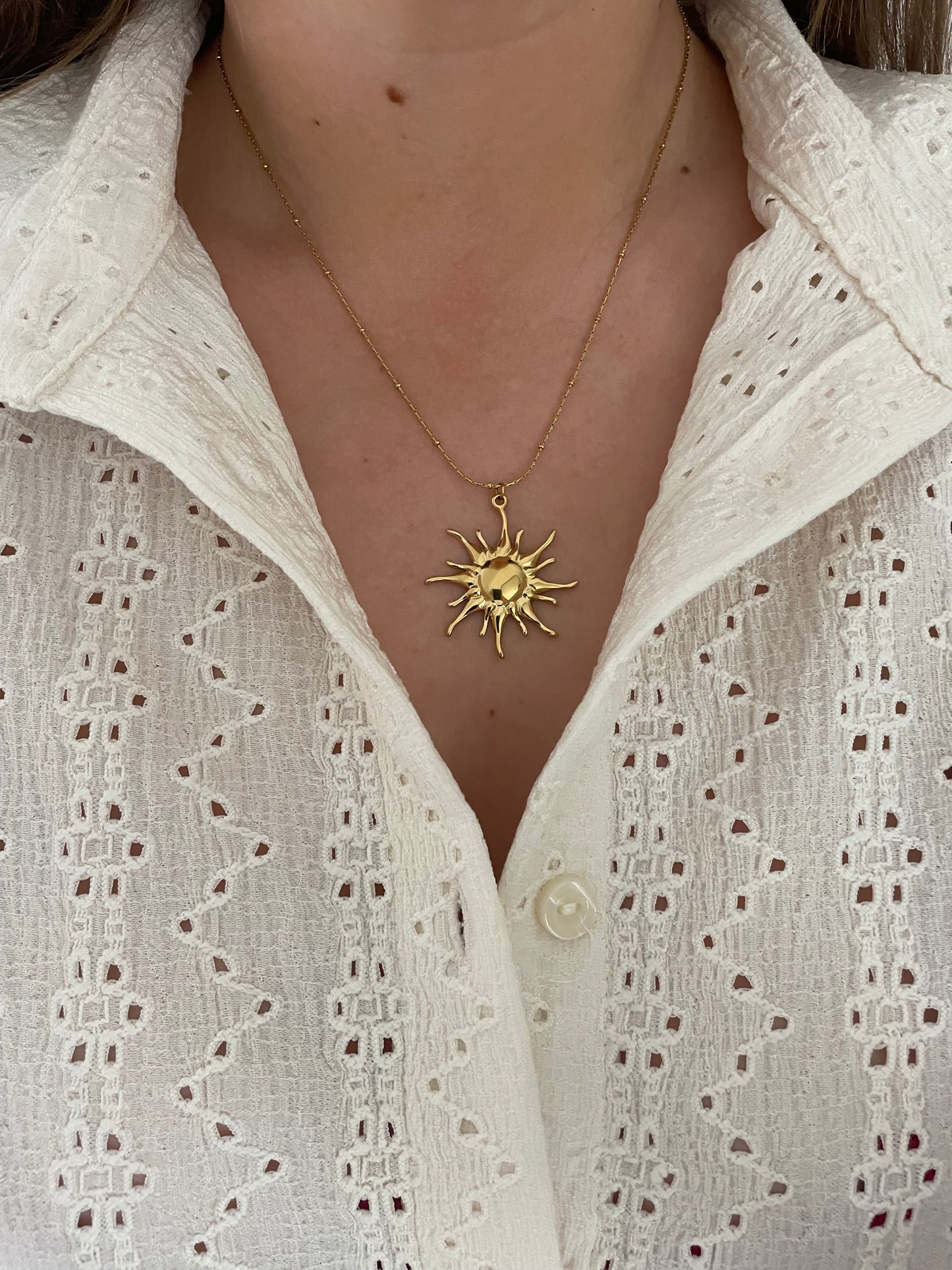 Isla necklace