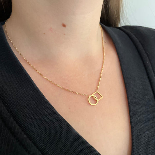 Cube-circle necklace
