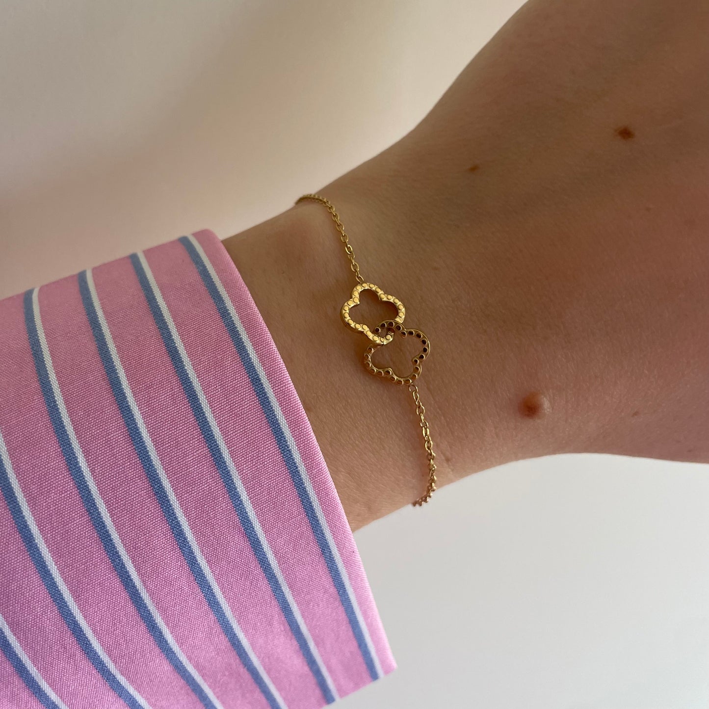 Double clover bracelet