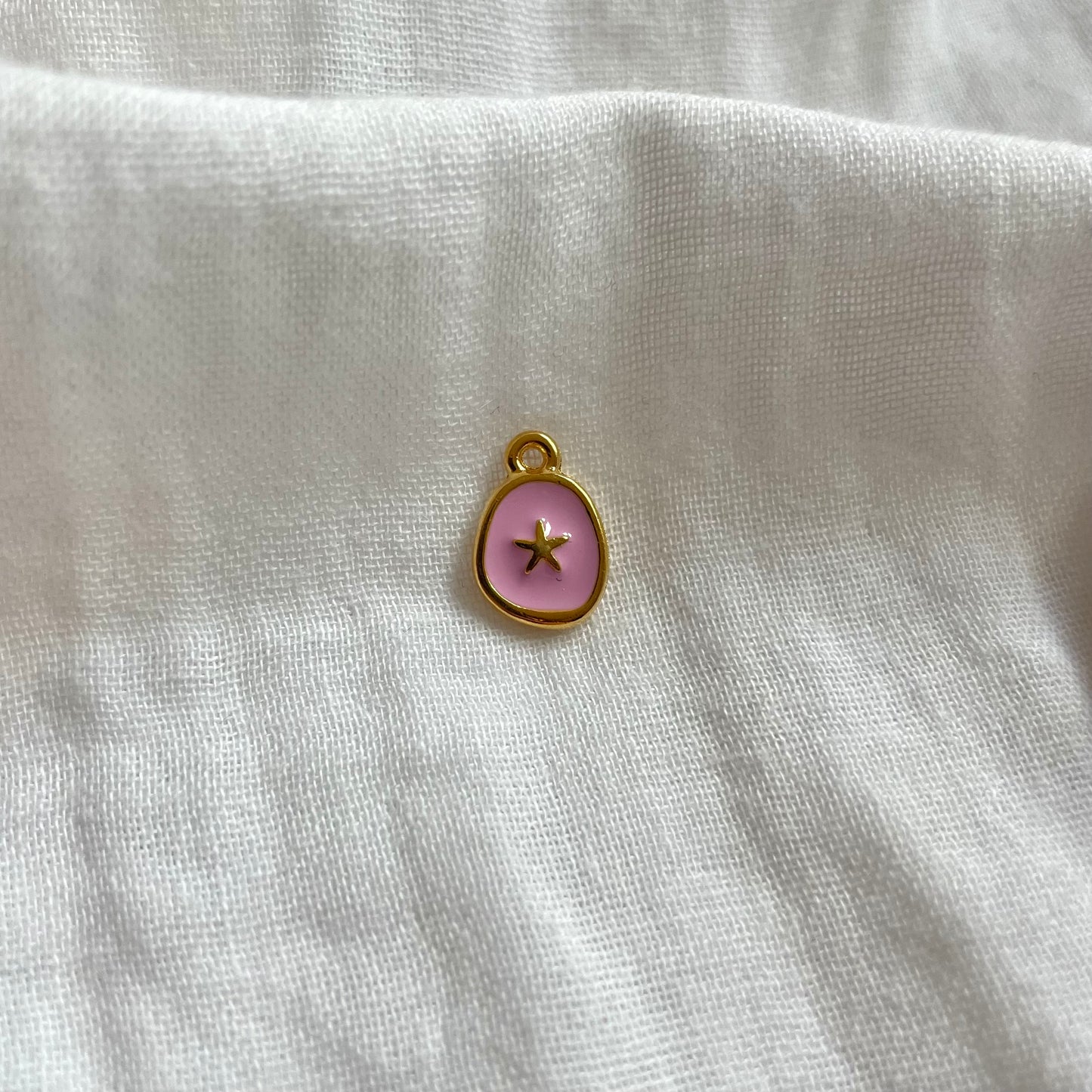 Charm: lichtroze ster