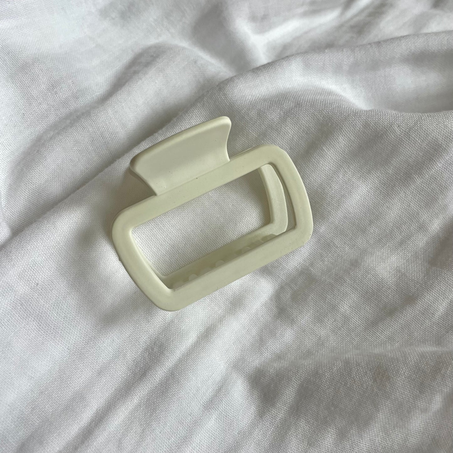 Kate clip - white