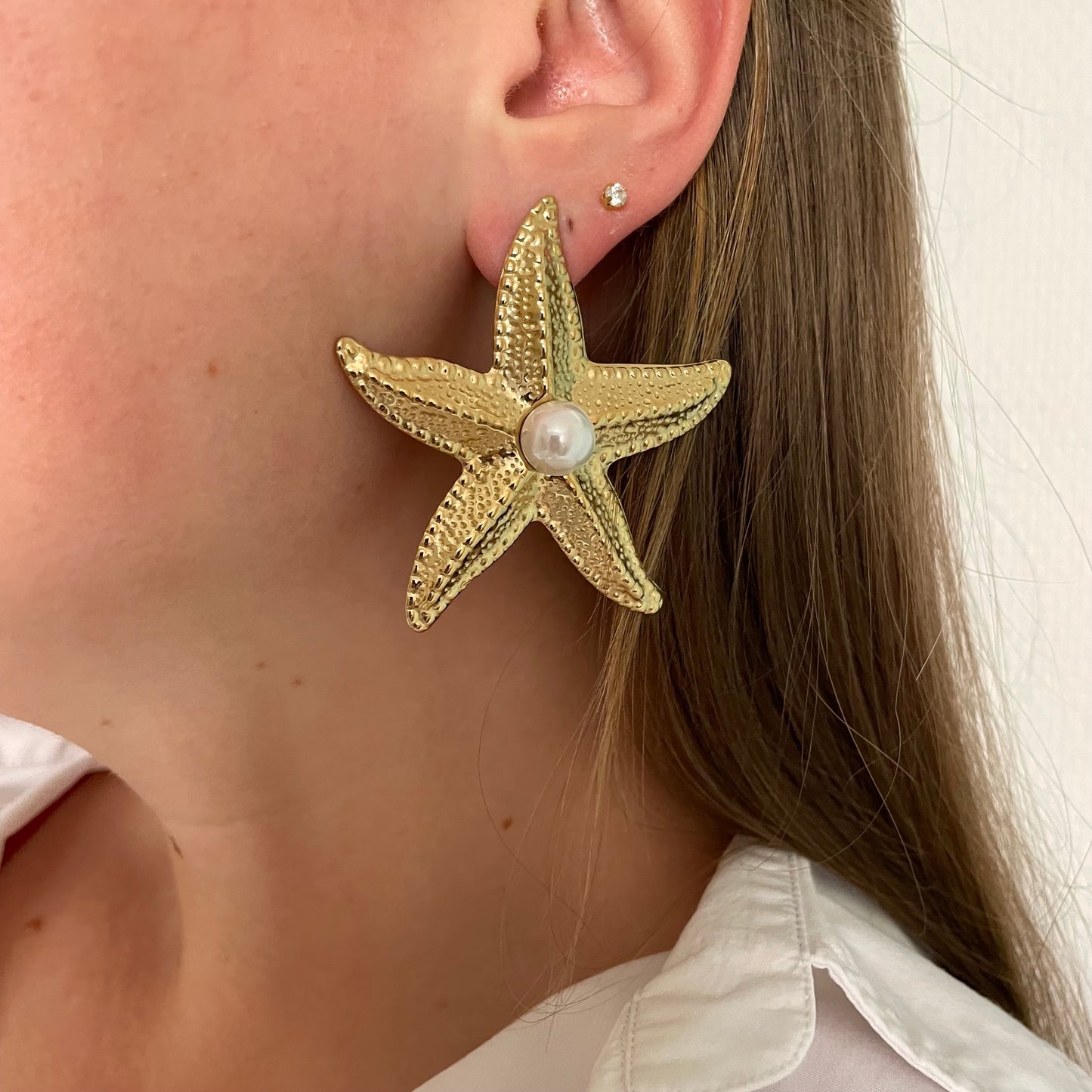 Statement starfish earrings