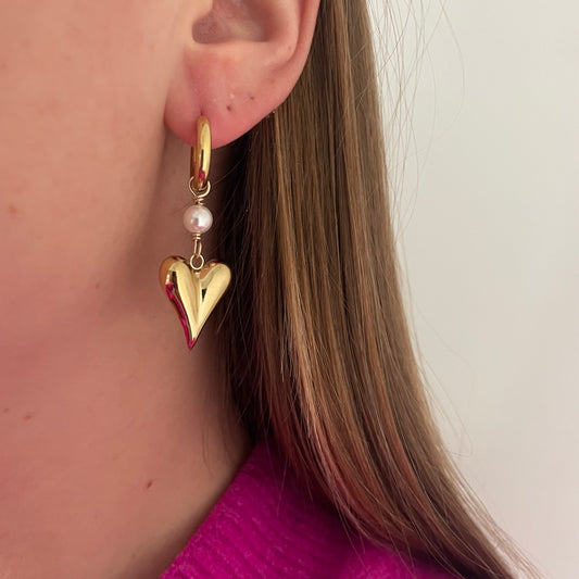 Heart-pearl earrings