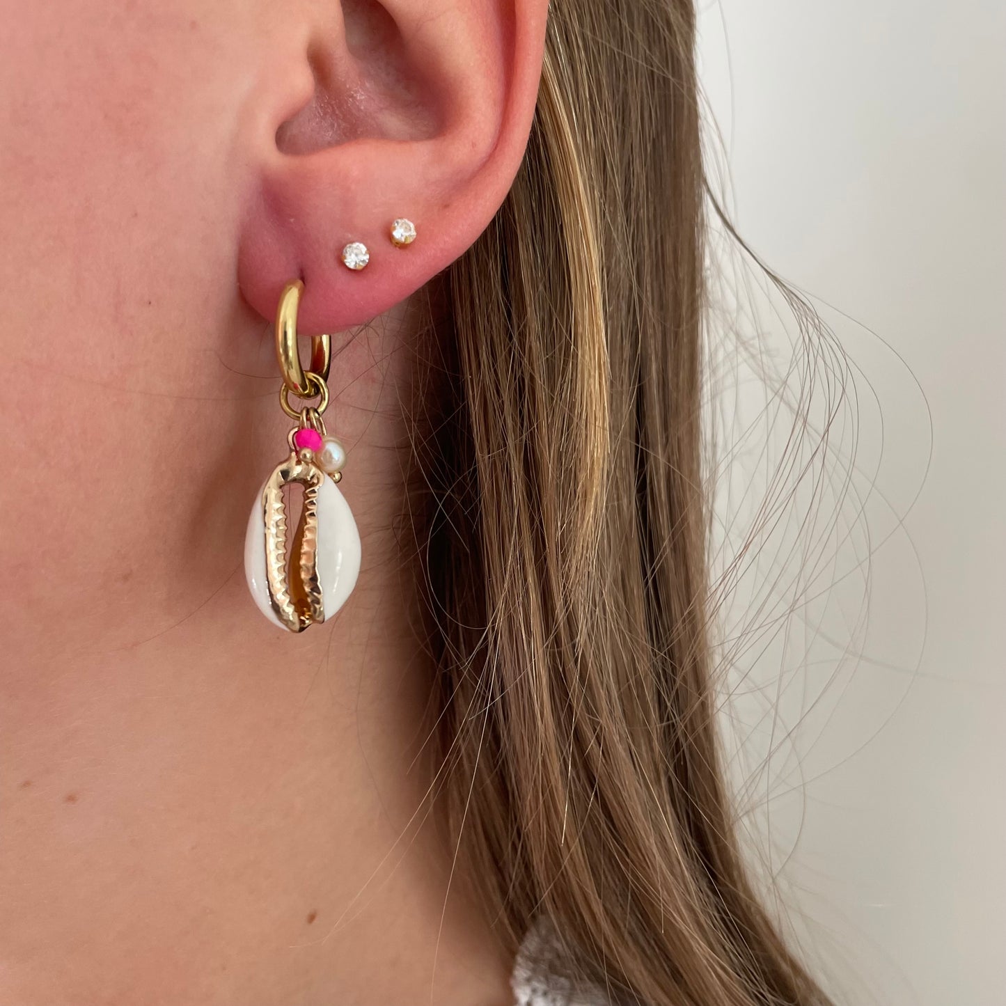 Shell earrings