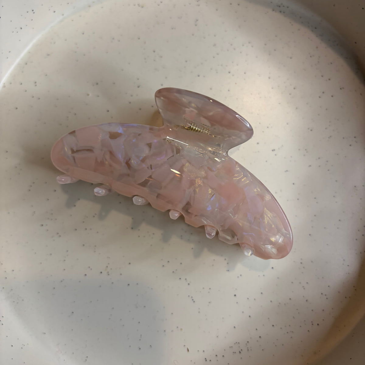 Light pink hairclip