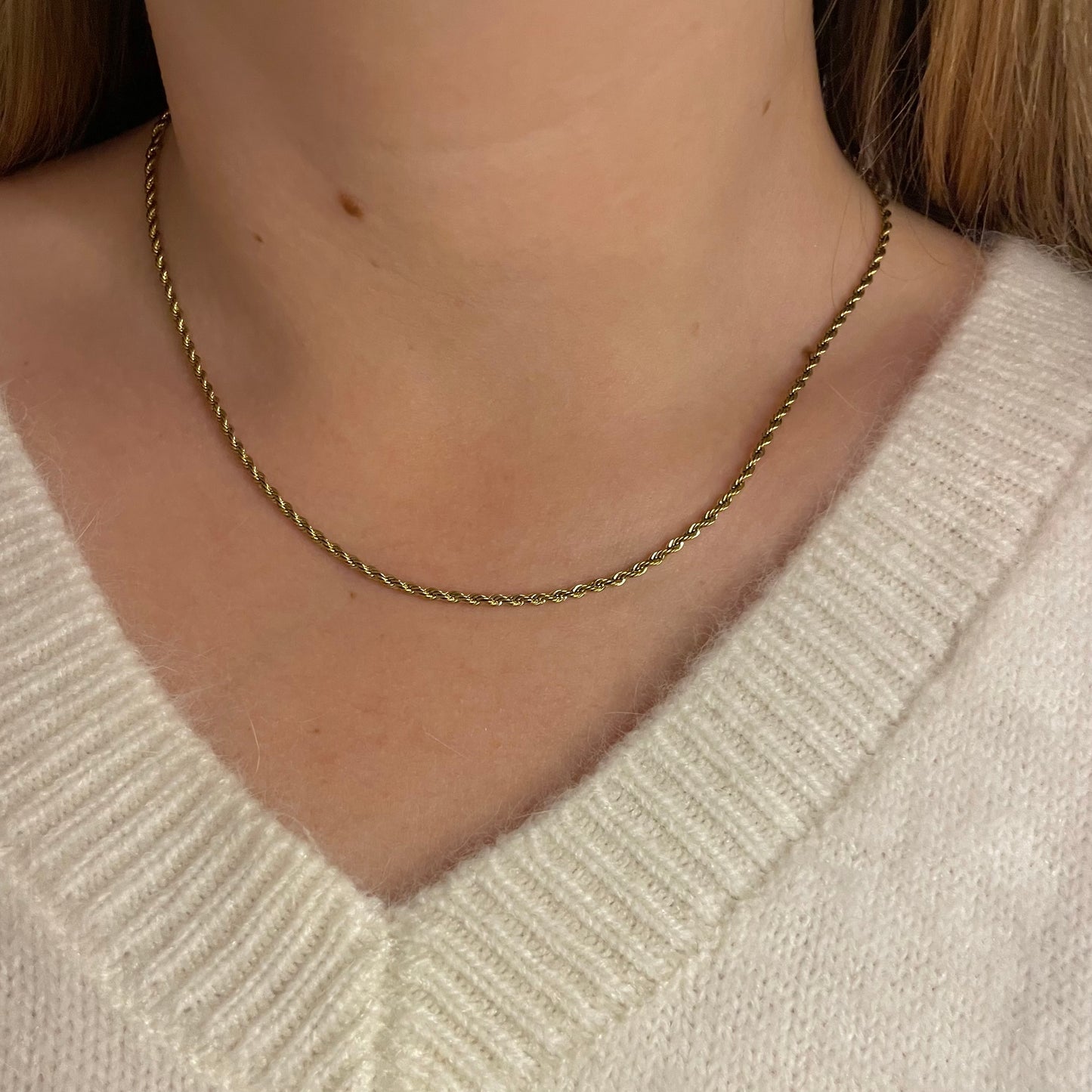 Small twisted necklace