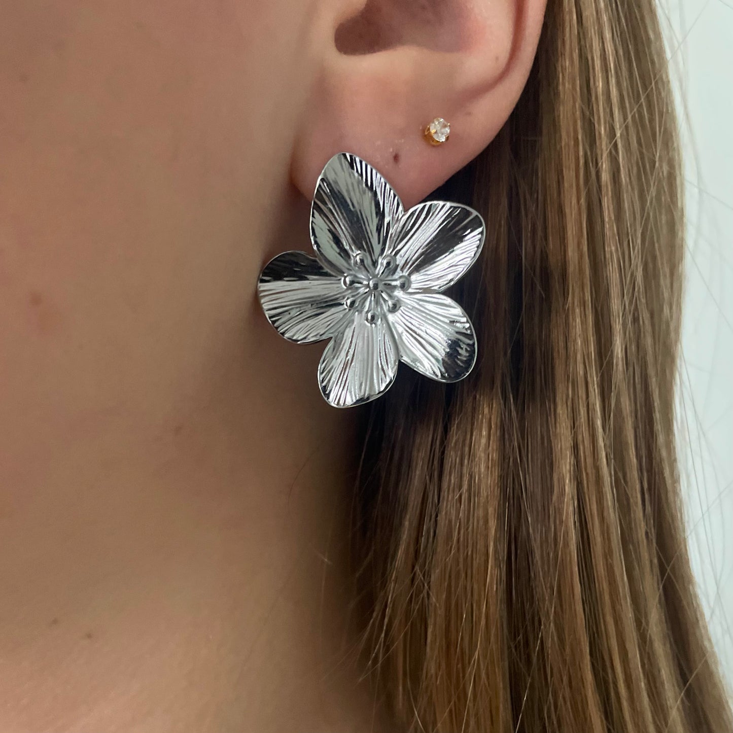 Flower earrings
