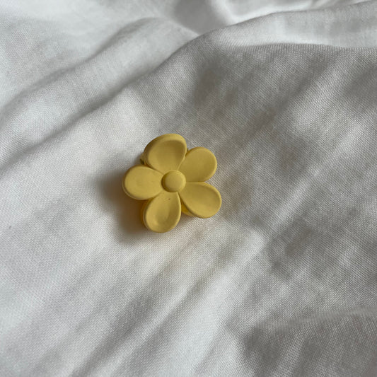 Mini flower clip - yellow