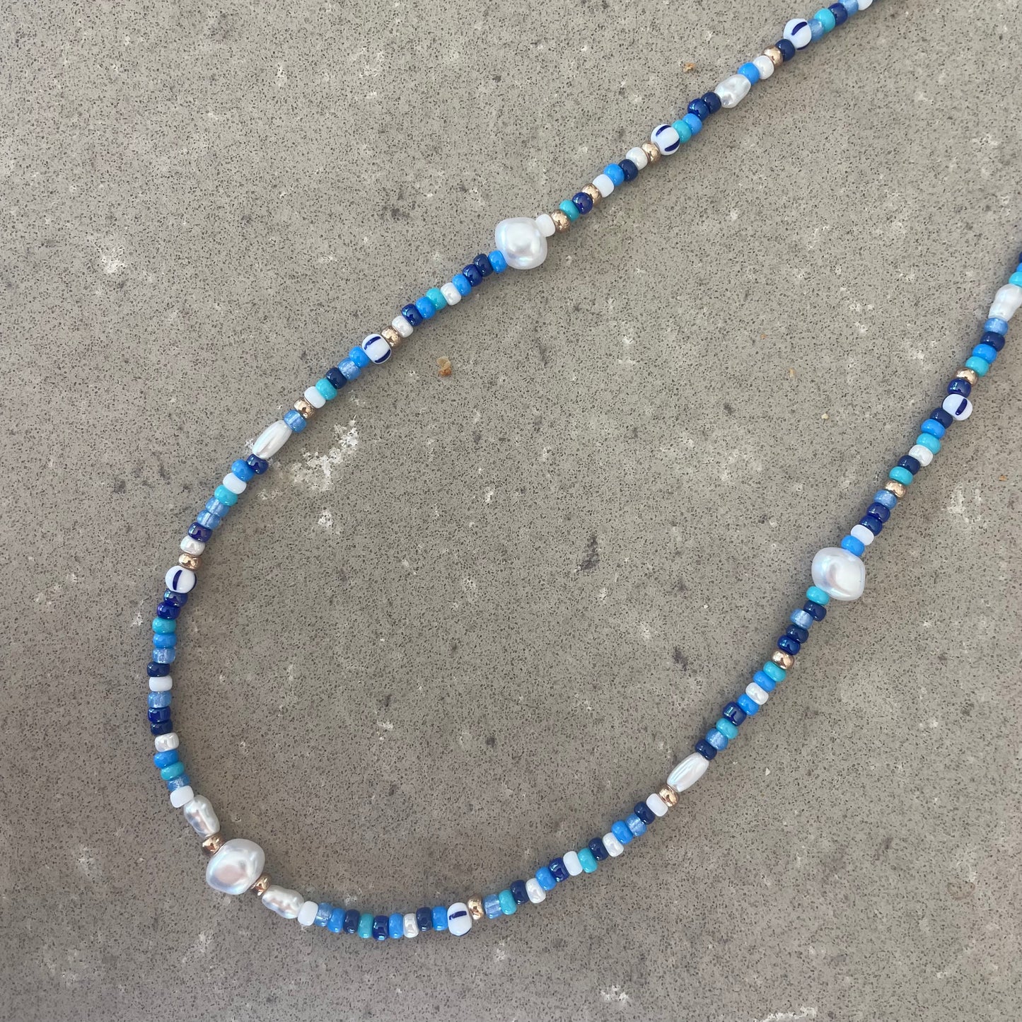 Mama Mia pearl necklace