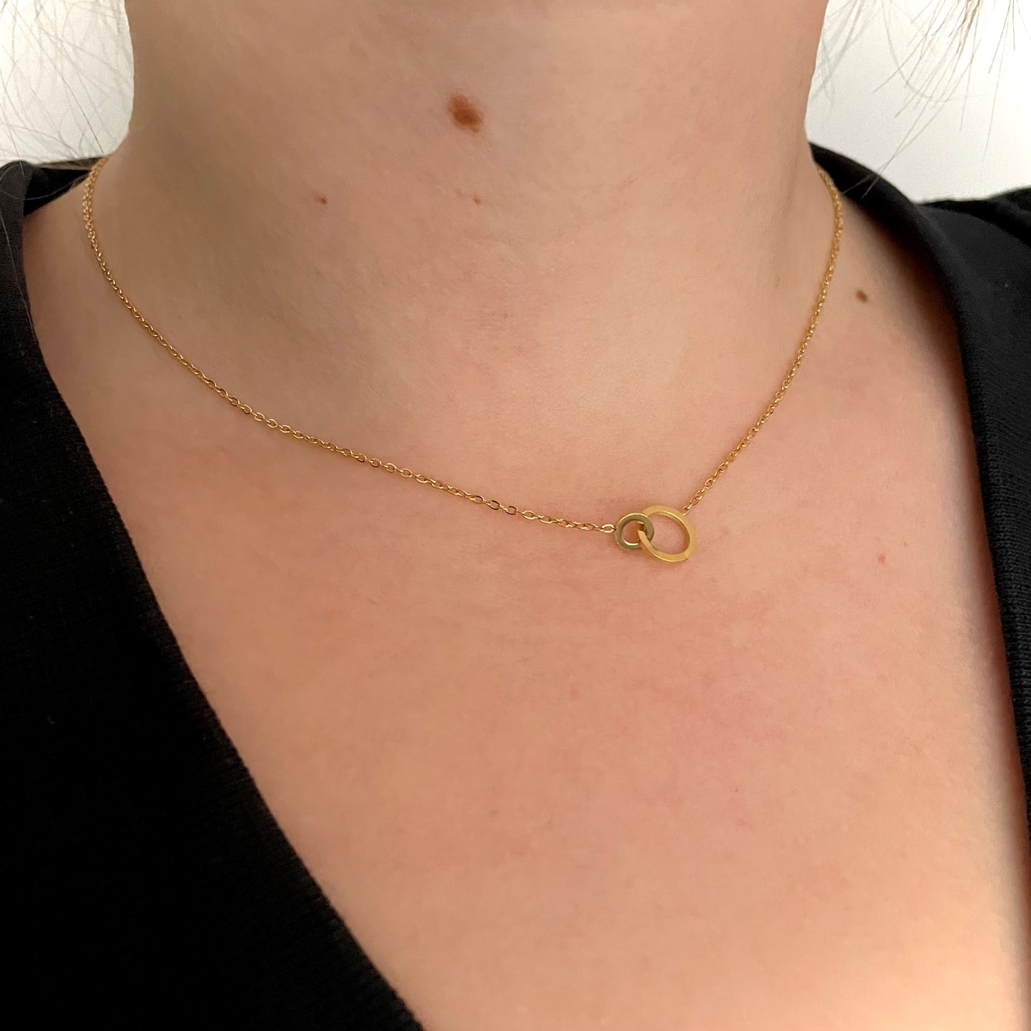 Double circle necklace