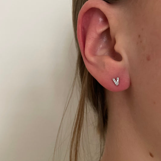 V-earstuds