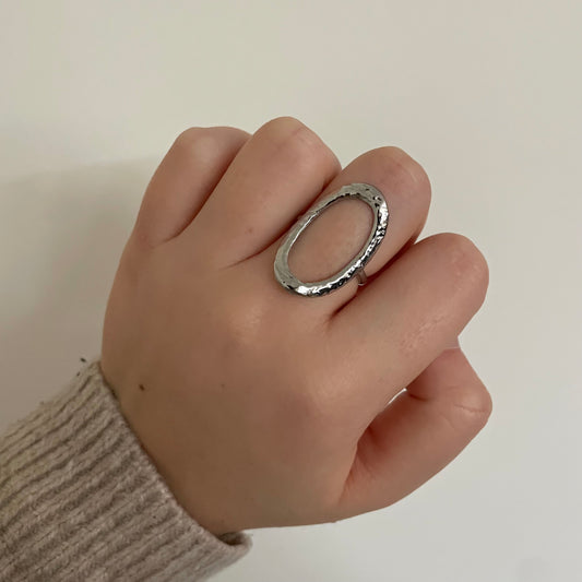 Large oval ring