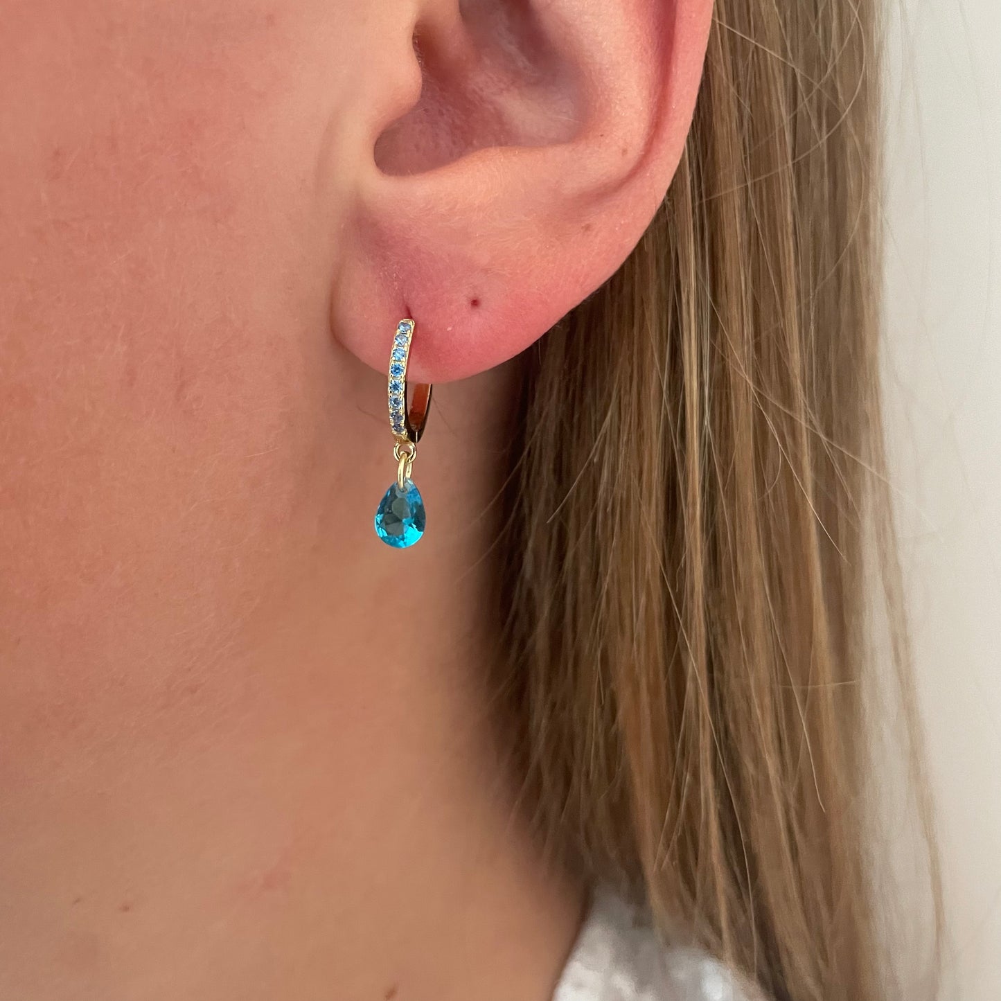 Turquoise diamond earring (1stuk)