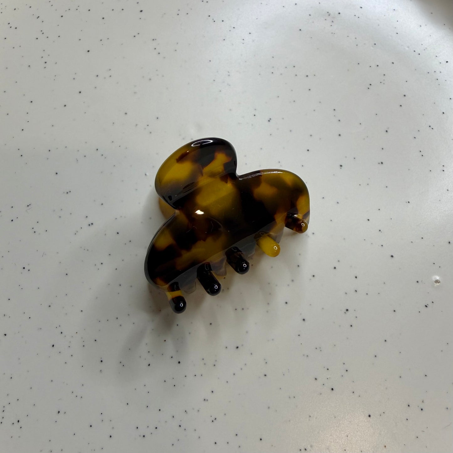 Dark leopard hairclip