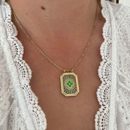 Green flower necklace