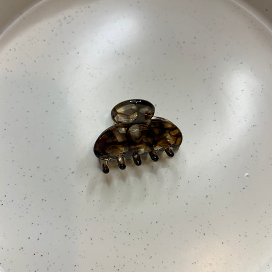 Brown hairclip