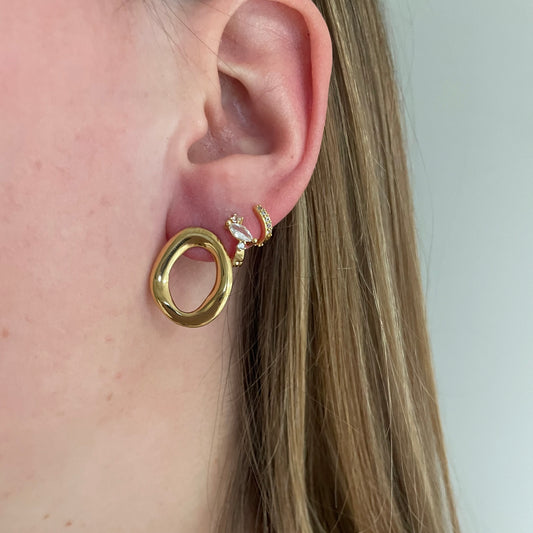 Medium circle earrings