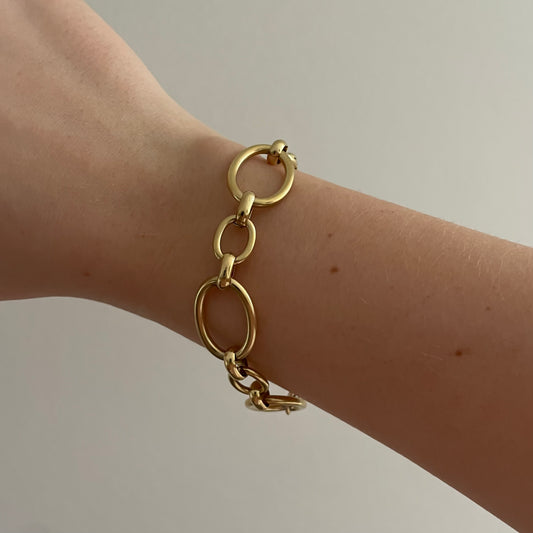 Basic chain bracelet