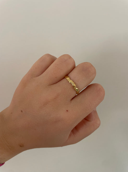 Minimalistic ring