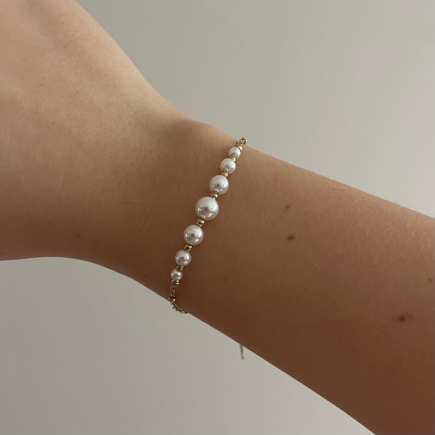 Pearl bracelet