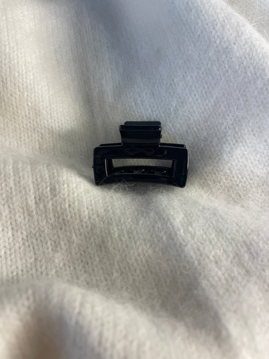 Black rectangle hairclip