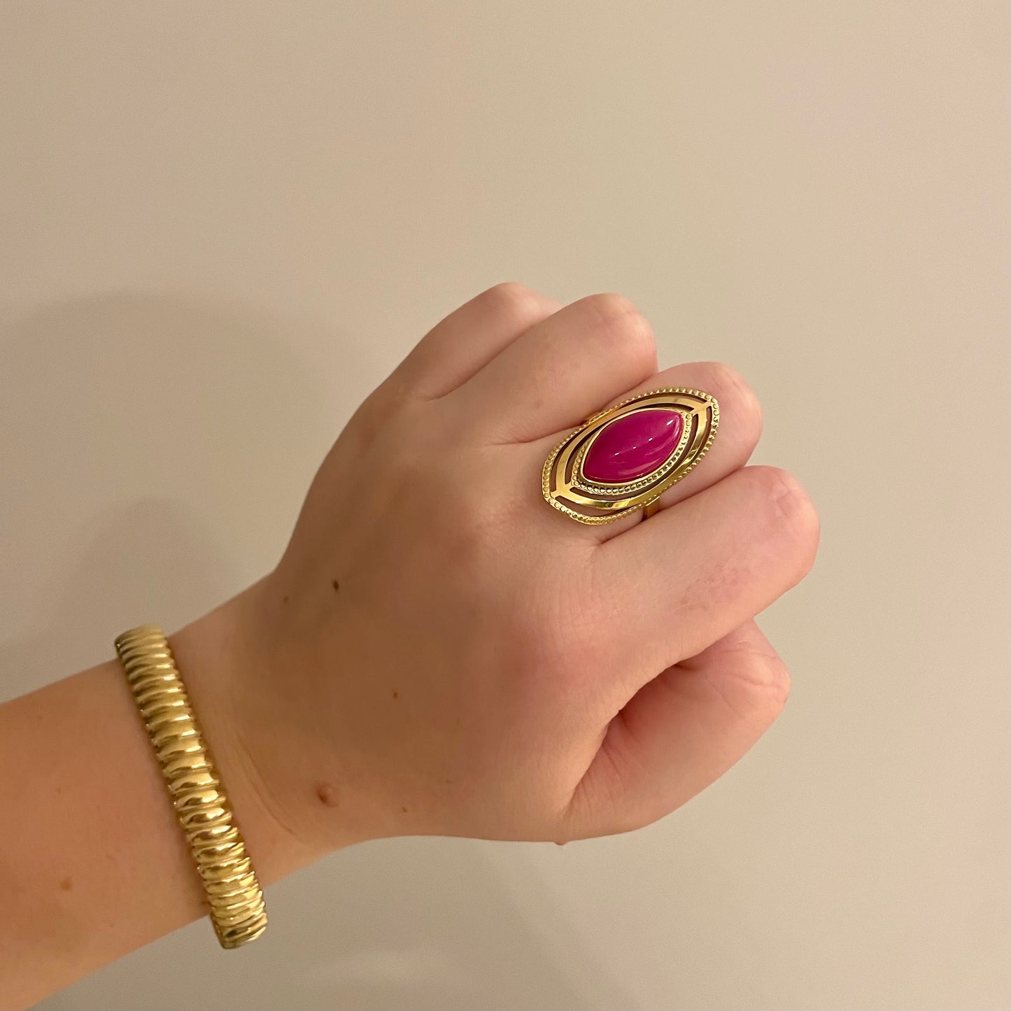 Fuchsia ring