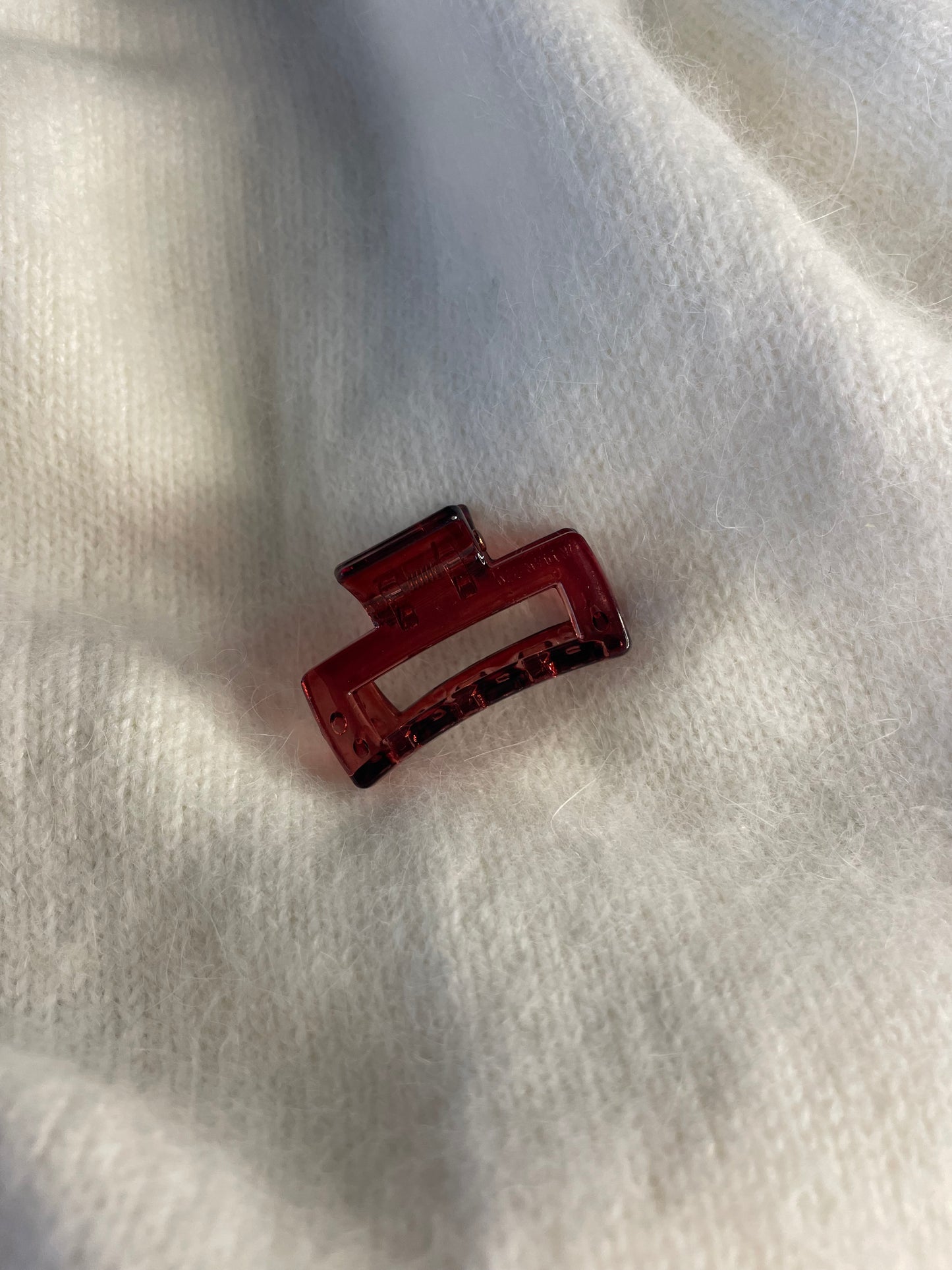 Burgundy rectangle hairclip