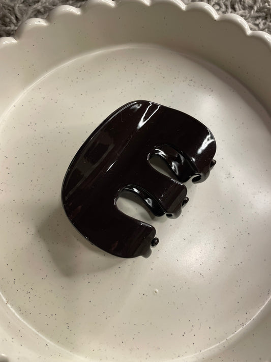 Black hairclip