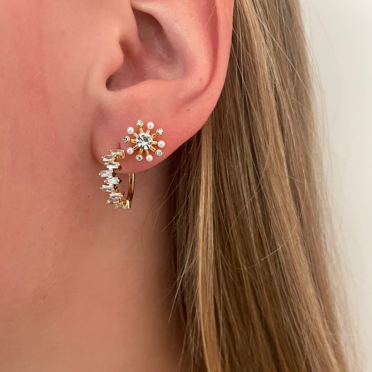 Flower earstuds