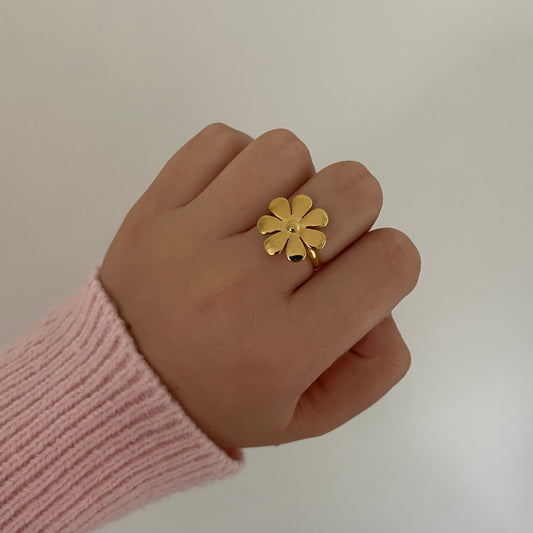 Petal ring