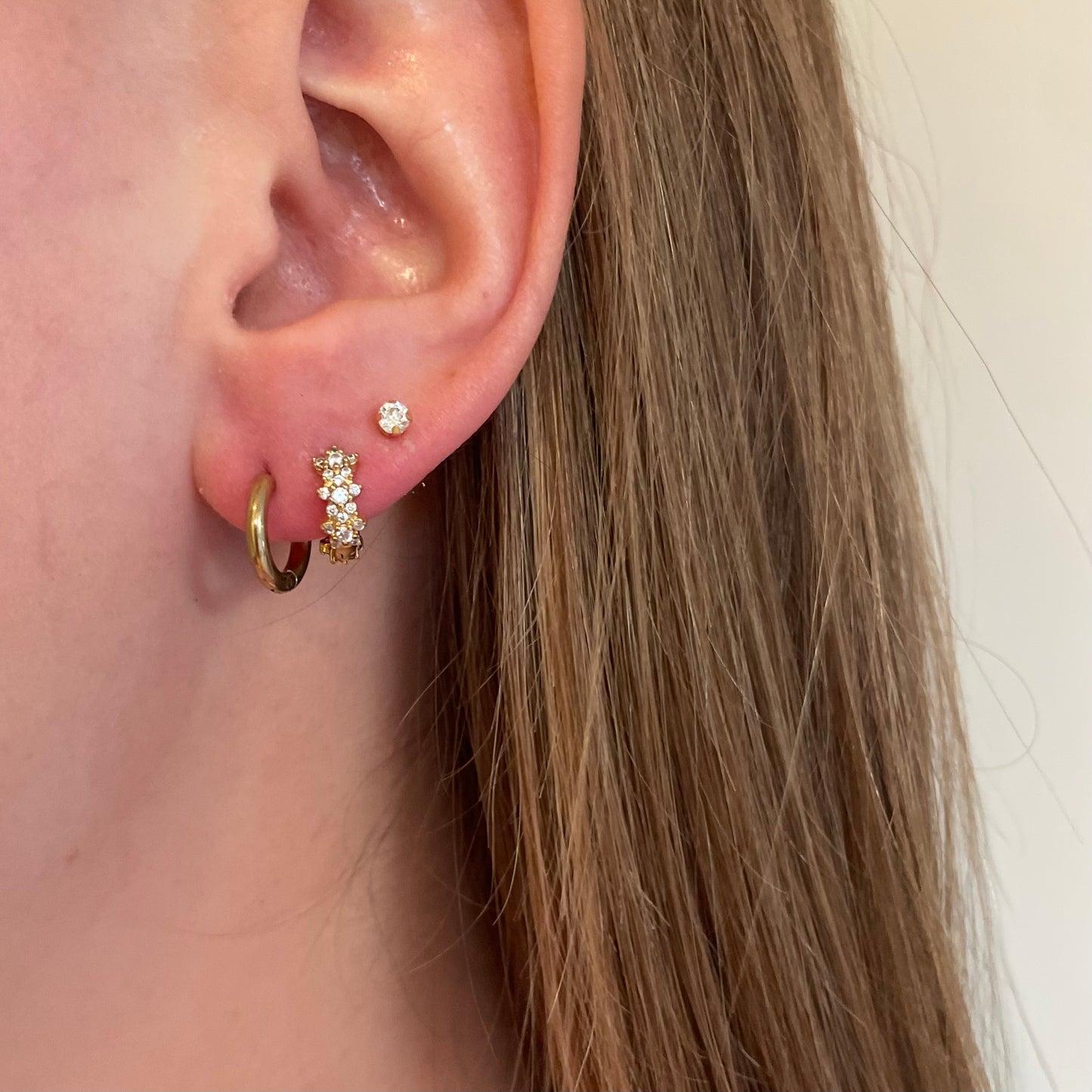 Small gold hoops