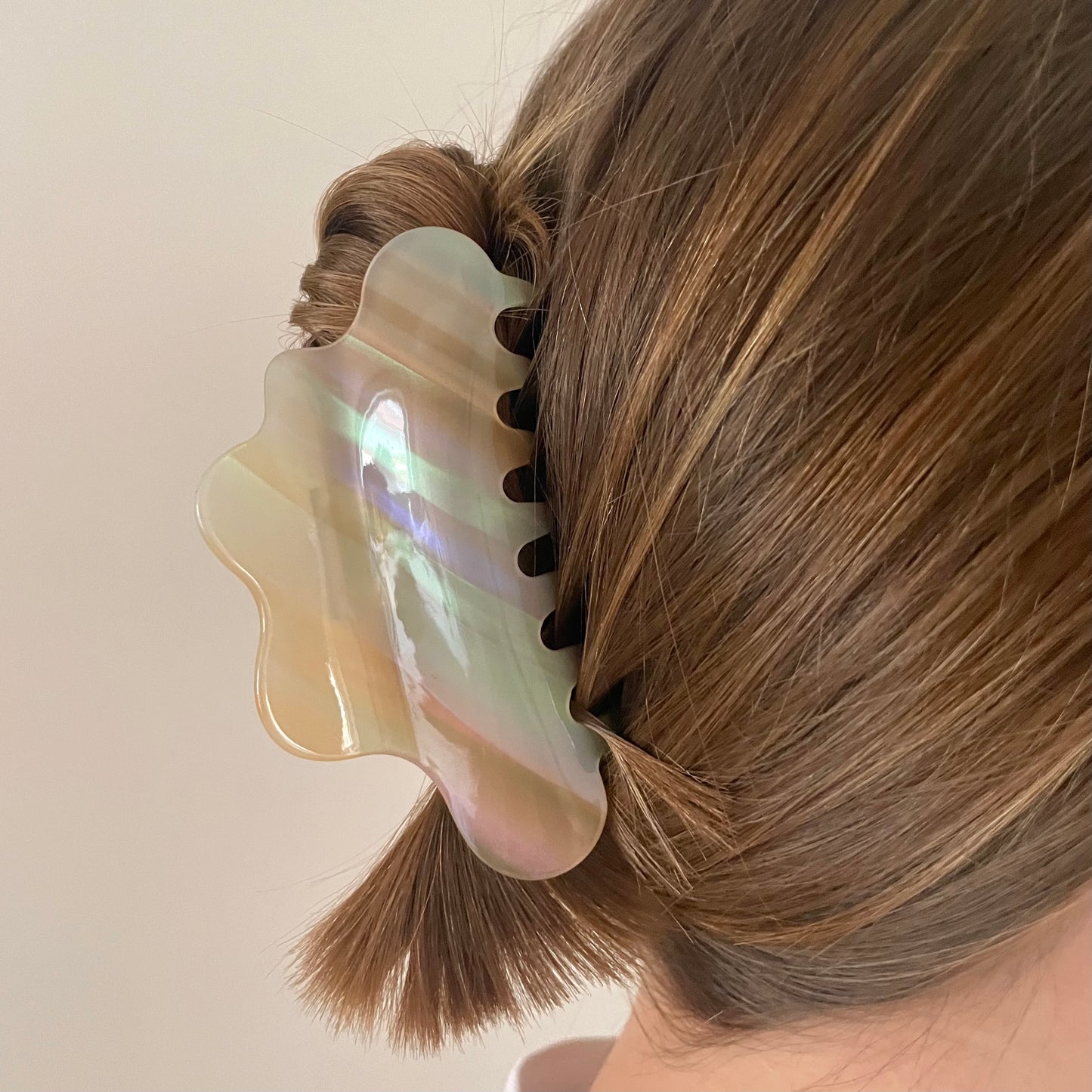 Off-White cloud hairclip