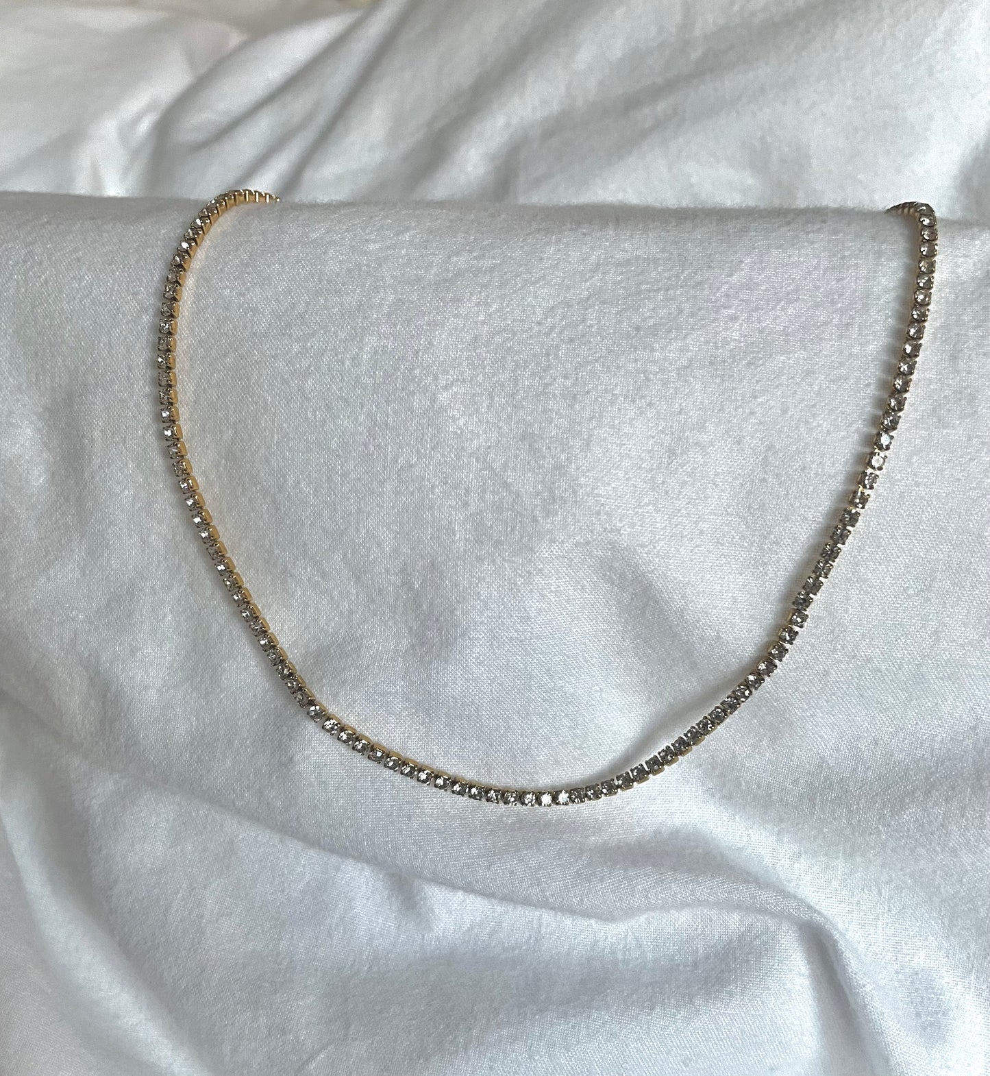 Shining necklace white diamonds