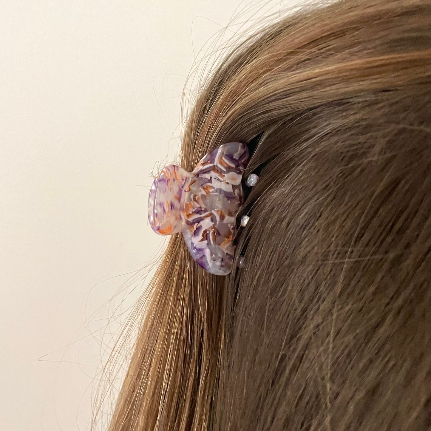 Purple-orange hairclip