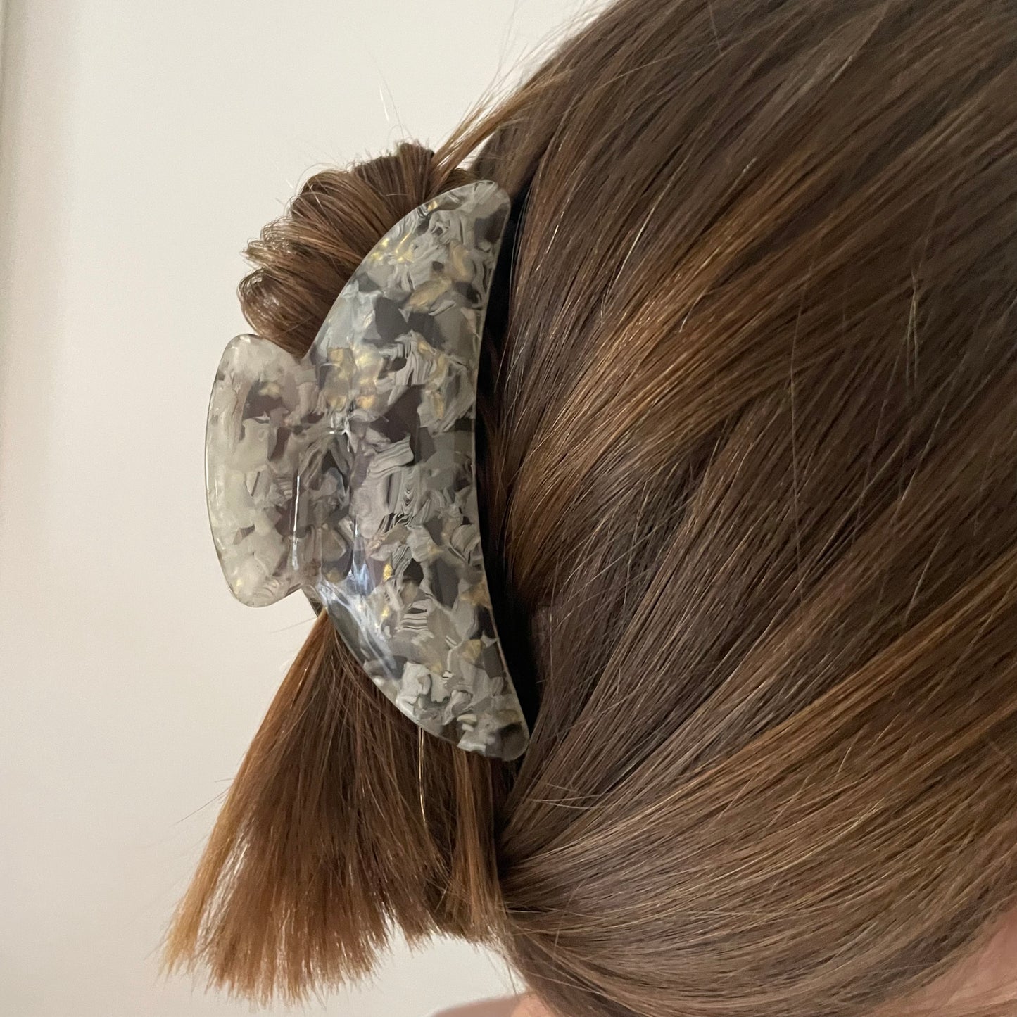 Grey hairclip