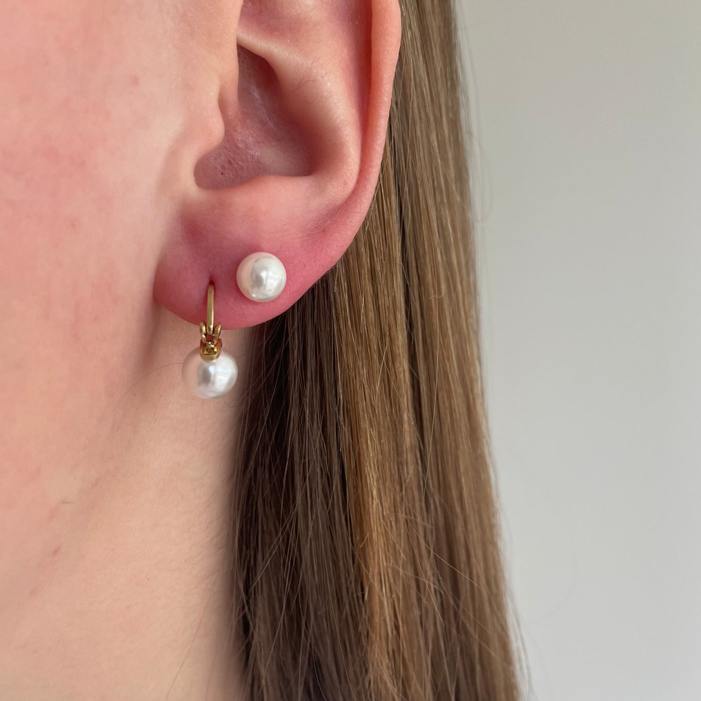 Pearl earstuds