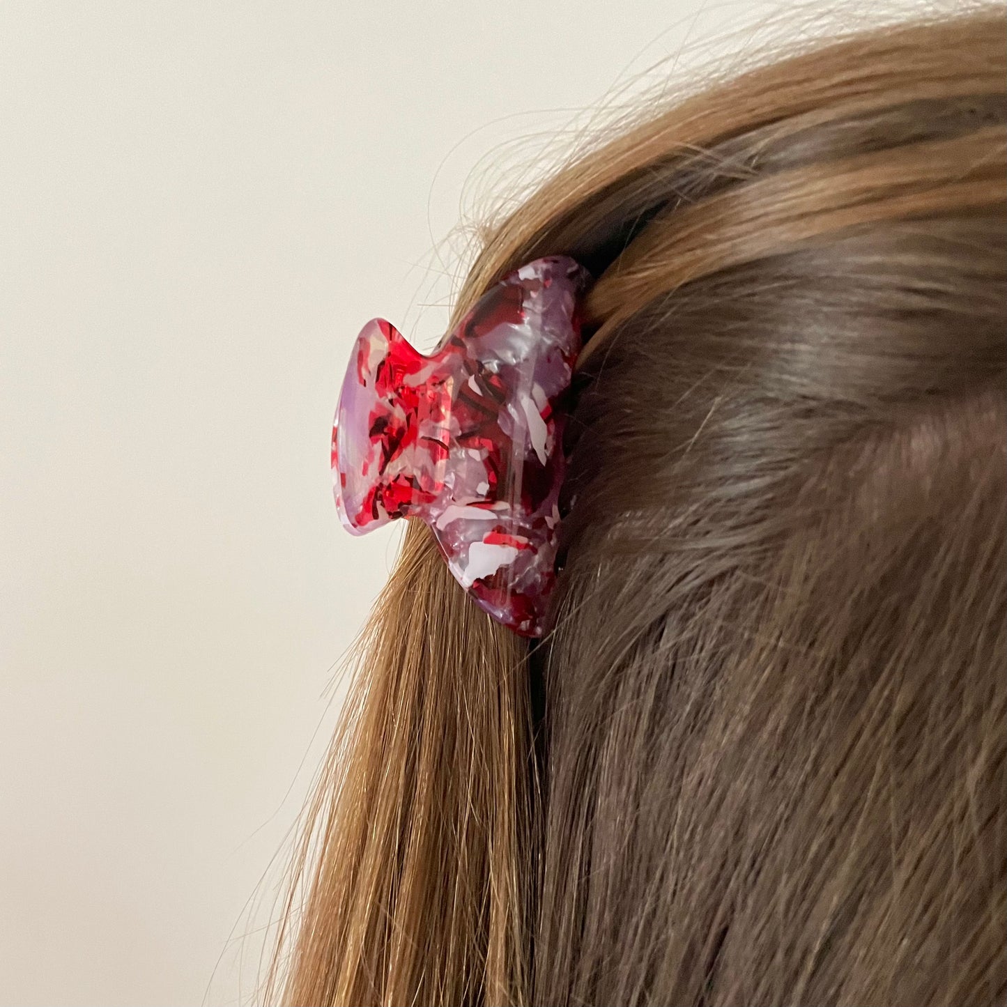 Red hairclip