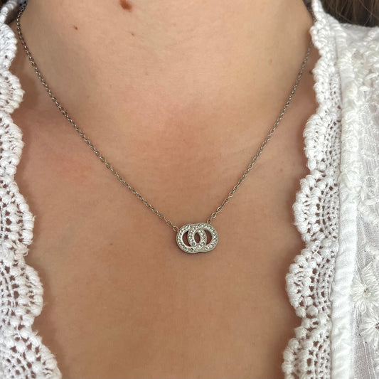 Double circle necklace