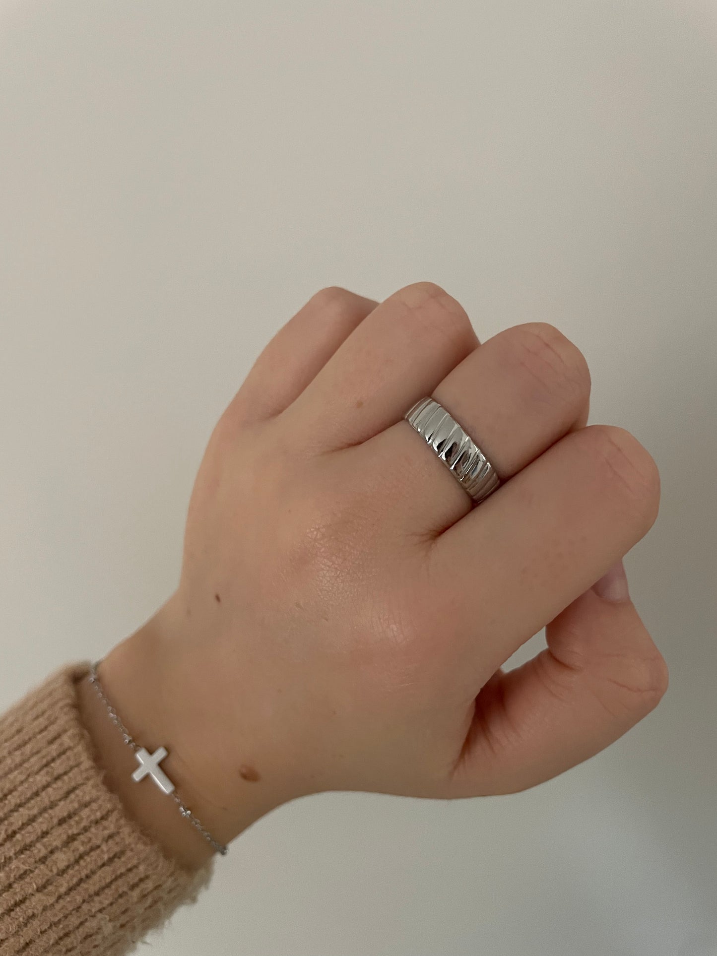 Stripes ring